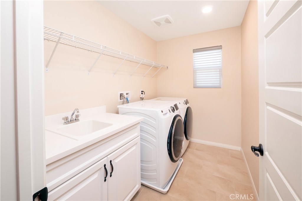 888 Julie Place, Upland