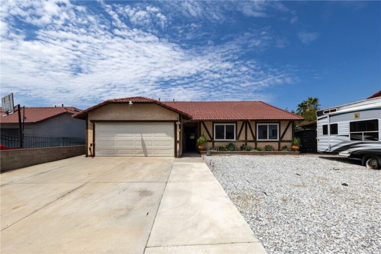 8934 Sultana, Fontana