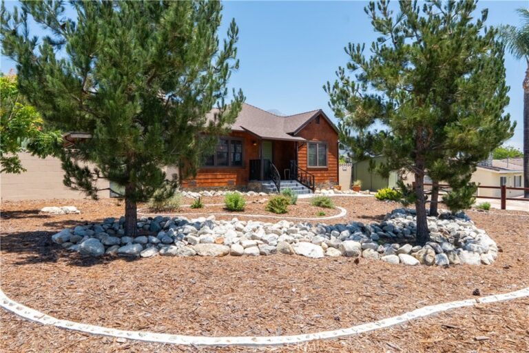 895 W 23rd, Upland