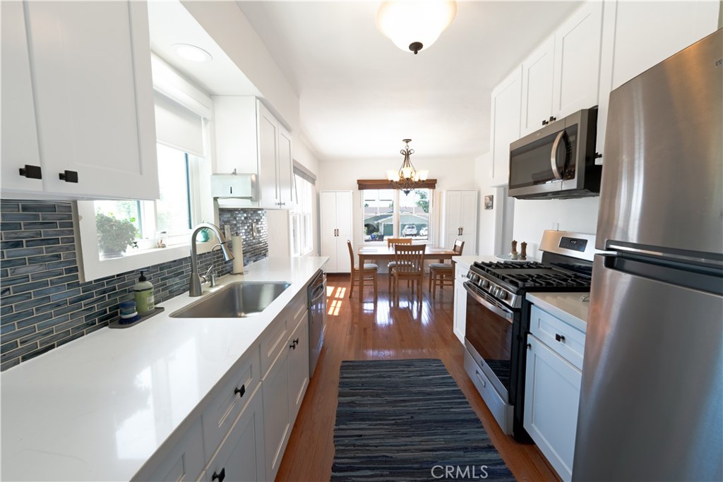895 W 23rd, Upland