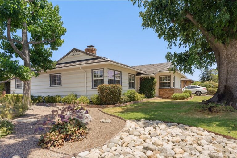903 E Dalton, Glendora