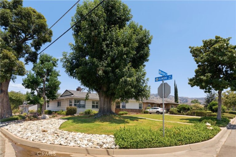 903 E Dalton, Glendora