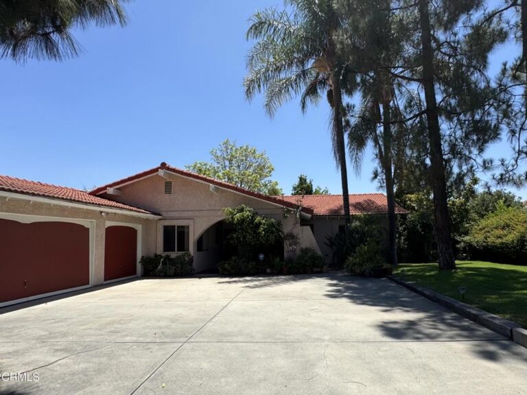 910 Claraday Street, Glendora