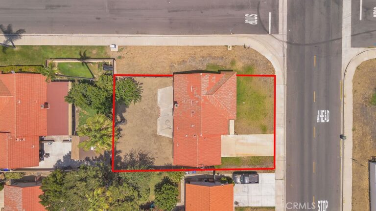 910 S Larch, Rialto