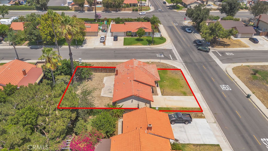 910 S Larch, Rialto