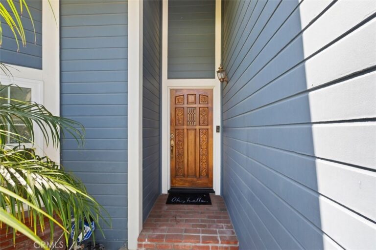 910 W 21st Street, Upland