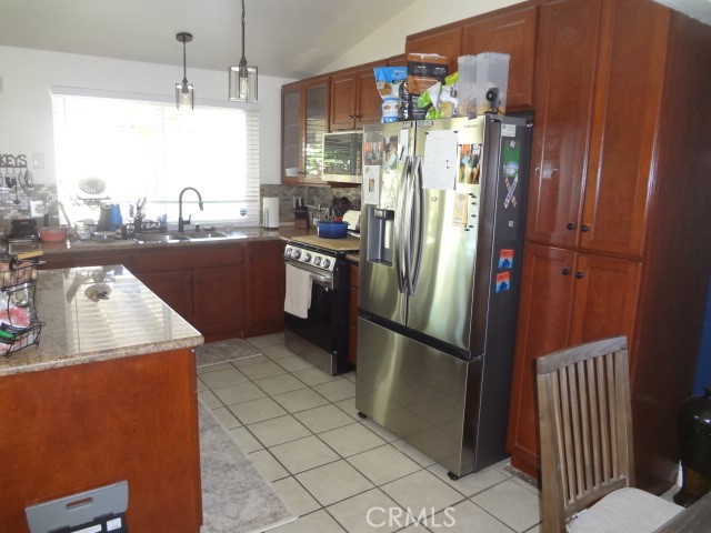 9116 Amber Court, Fontana