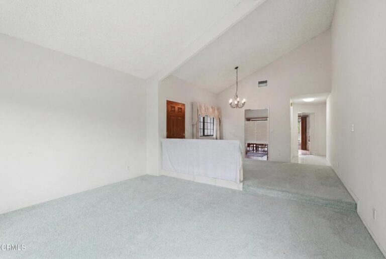 915 Ashworth Place, Glendora