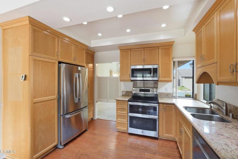 915 Ashworth Place, Glendora