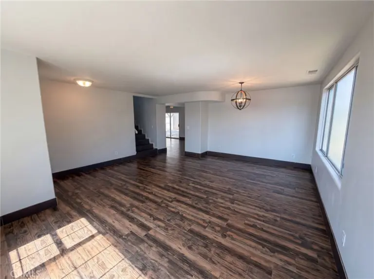 922 W Craig, Rialto