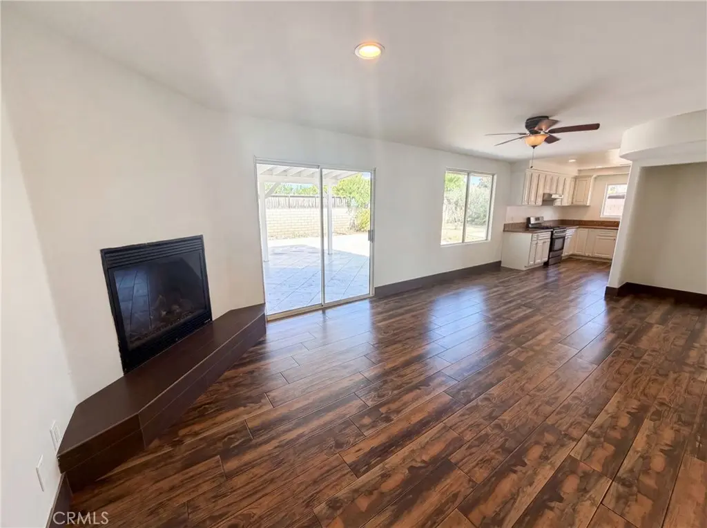 922 W Craig, Rialto