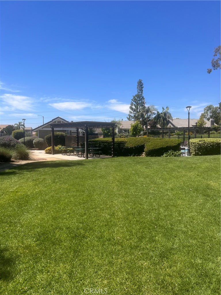 958 Falcon View, Upland