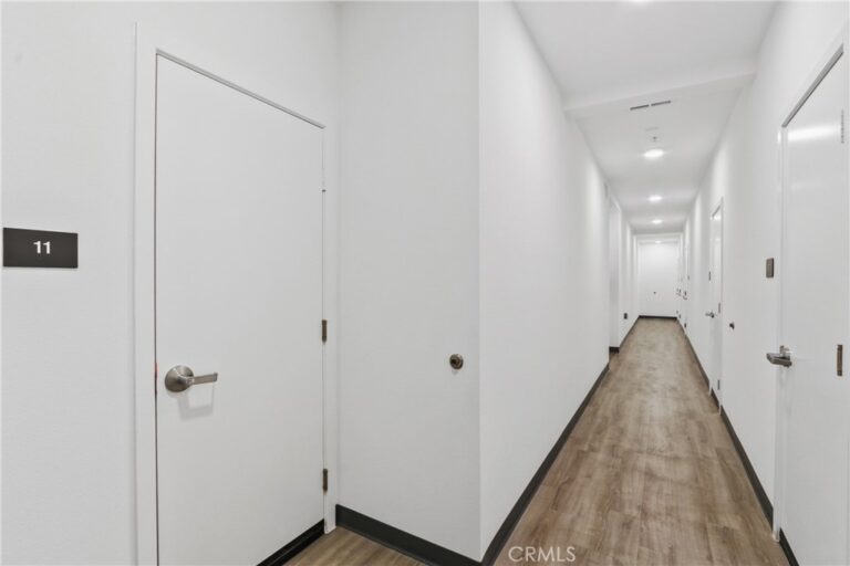 960 N Tangent Privado #305, Ontario