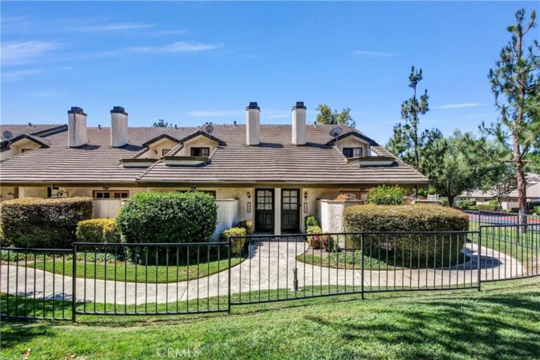 960 W Arrow #E, Upland