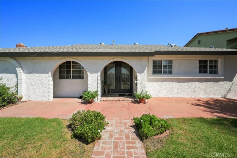 1001 Highland Court, Upland