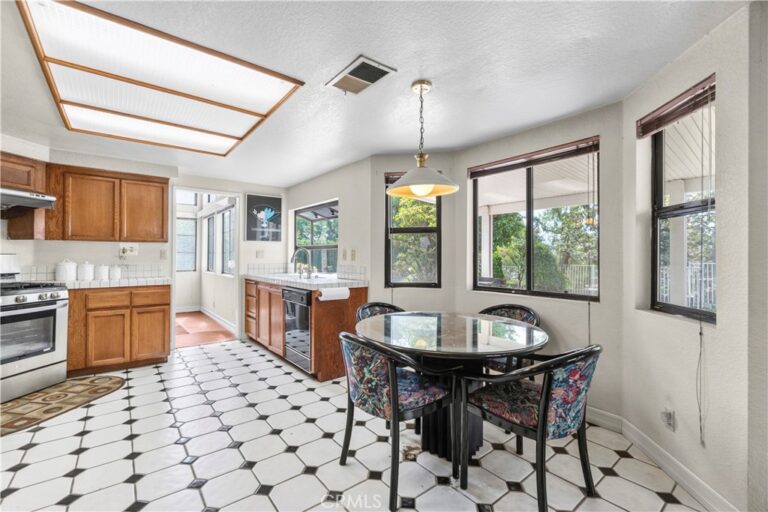 10133 Saddlehill, Rancho Cucamonga