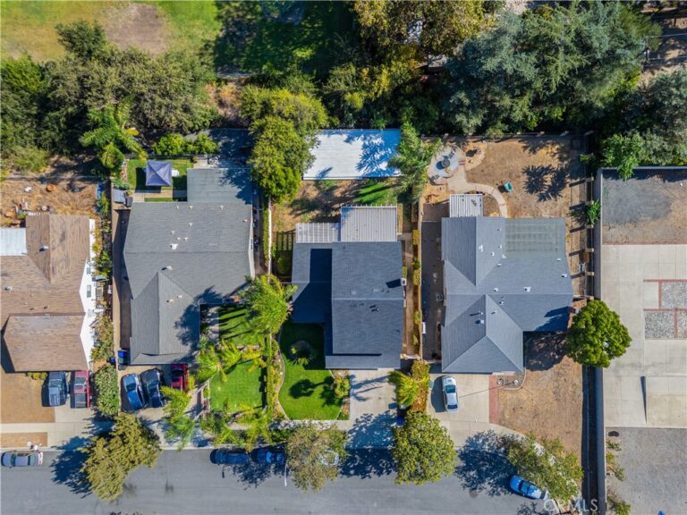 10143 Bristol Dr, Alta Loma