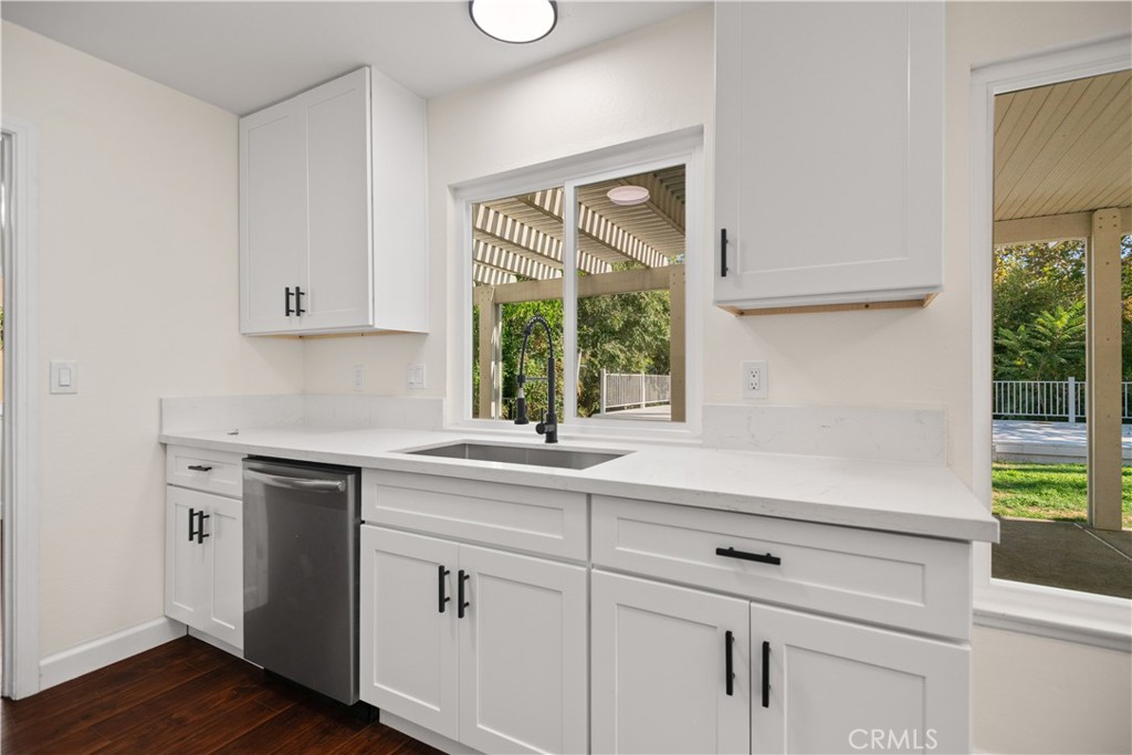 10143 Bristol Dr, Alta Loma