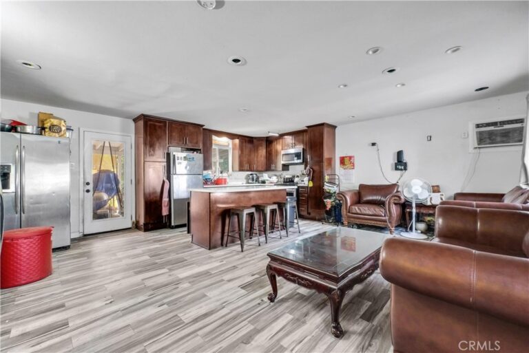 10160 FELIPE Avenue, Montclair