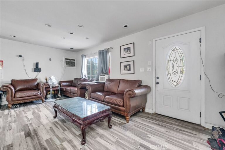 10160 FELIPE Avenue, Montclair