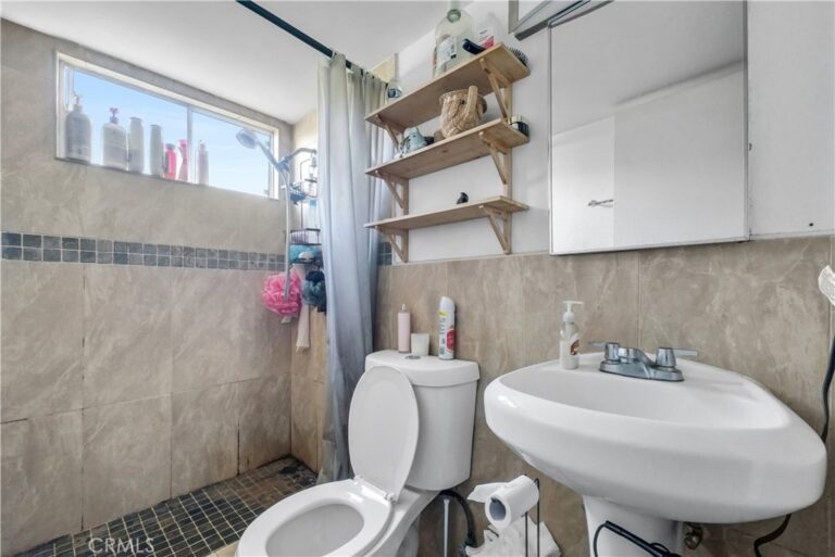 10160 FELIPE Avenue, Montclair