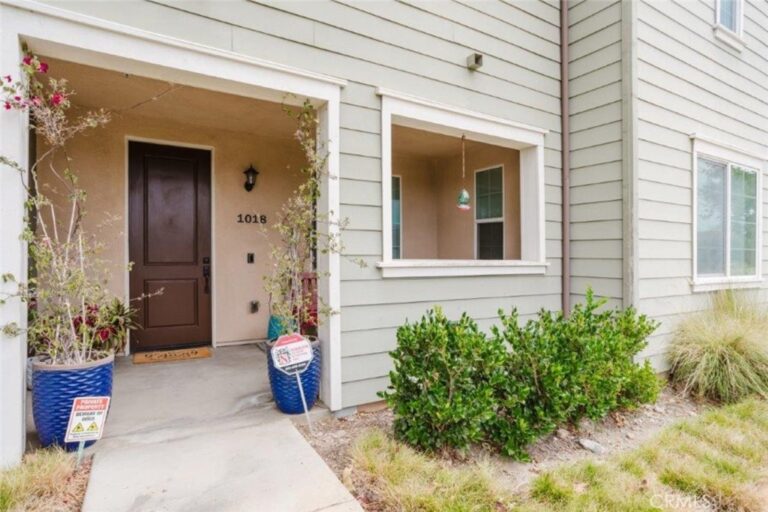 1018 Newberry Lane, Claremont