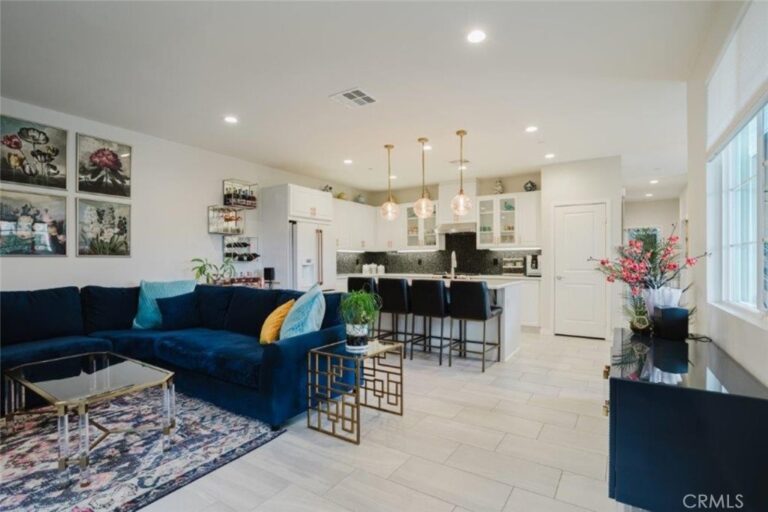 1018 Newberry Lane, Claremont