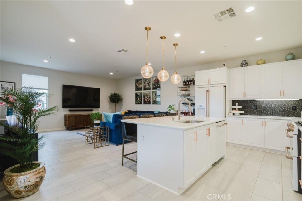 1018 Newberry Lane, Claremont