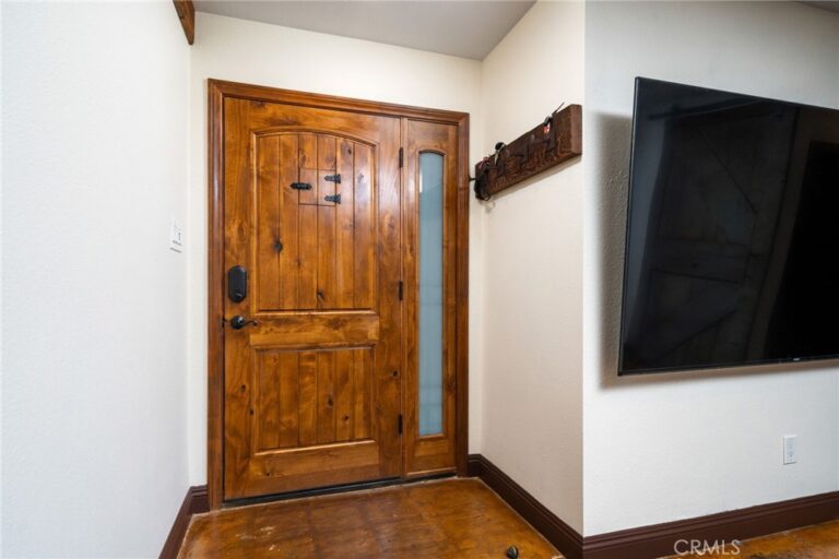 102 S Burnaby Drive, Glendora