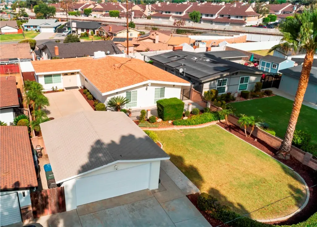 1021 N Lyman Avenue, Covina