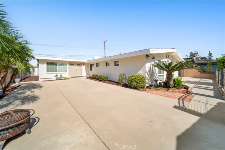 1021 N Lyman Avenue, Covina