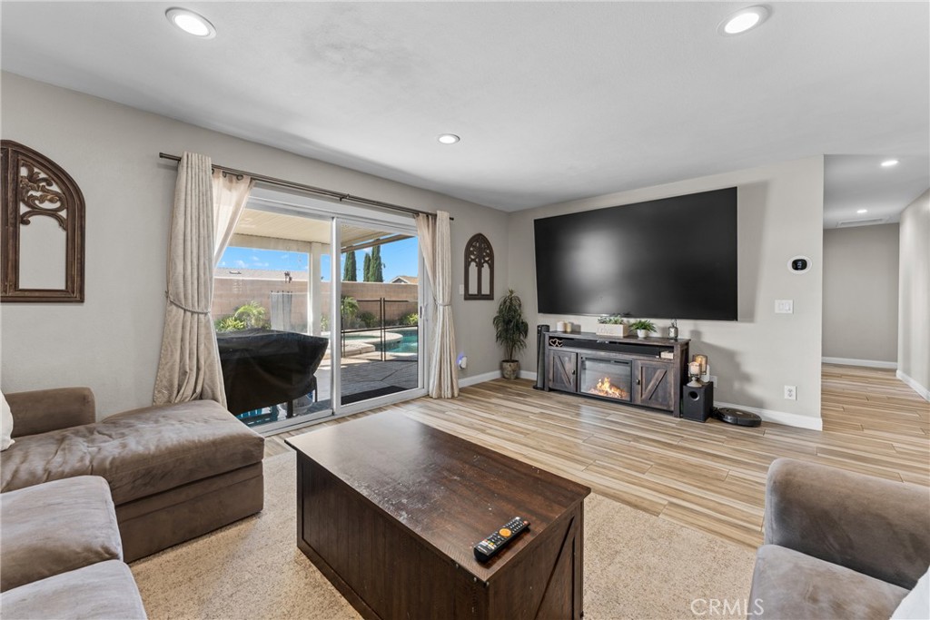 10243 Ashford, Rancho Cucamonga