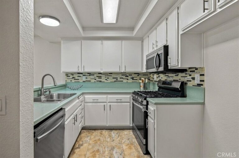1031 S Palmetto #S8, Ontario
