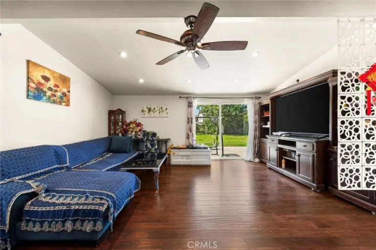 1038 E Walnut Creek Parkway, West Covina