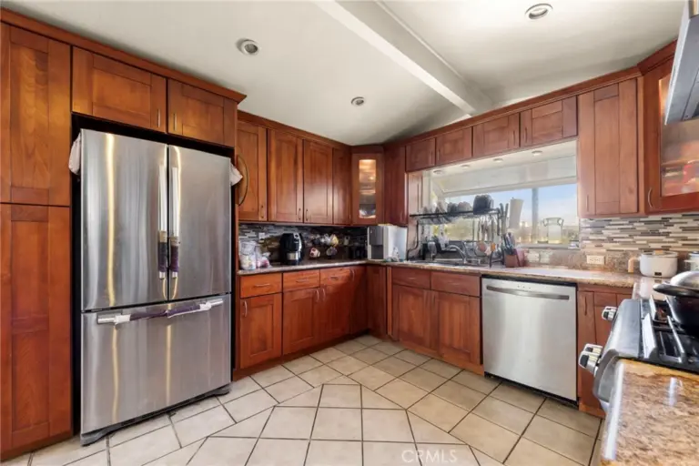 1038 E Walnut Creek Parkway, West Covina