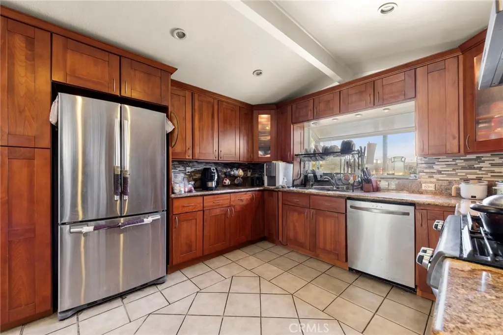 1038 E Walnut Creek Parkway, West Covina