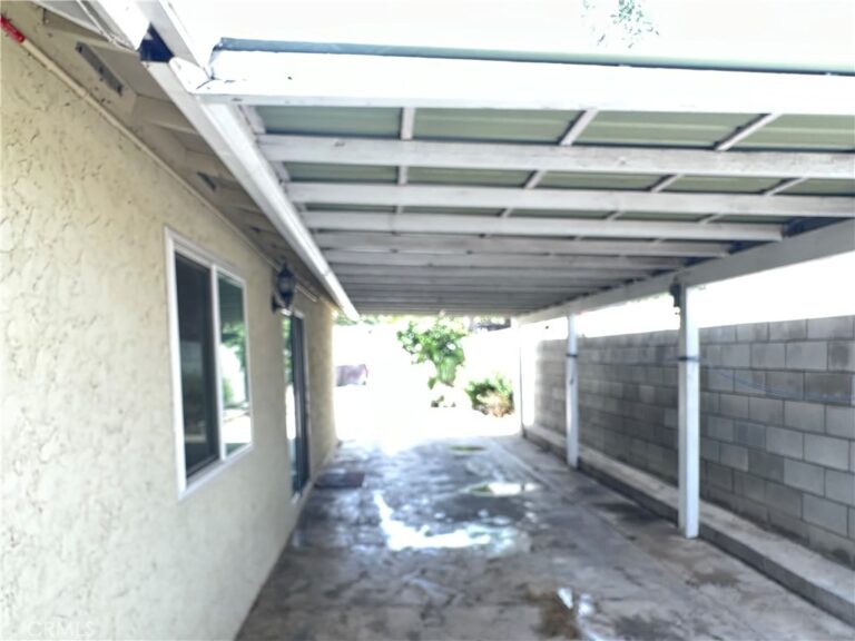 1040 S Alice, Rialto
