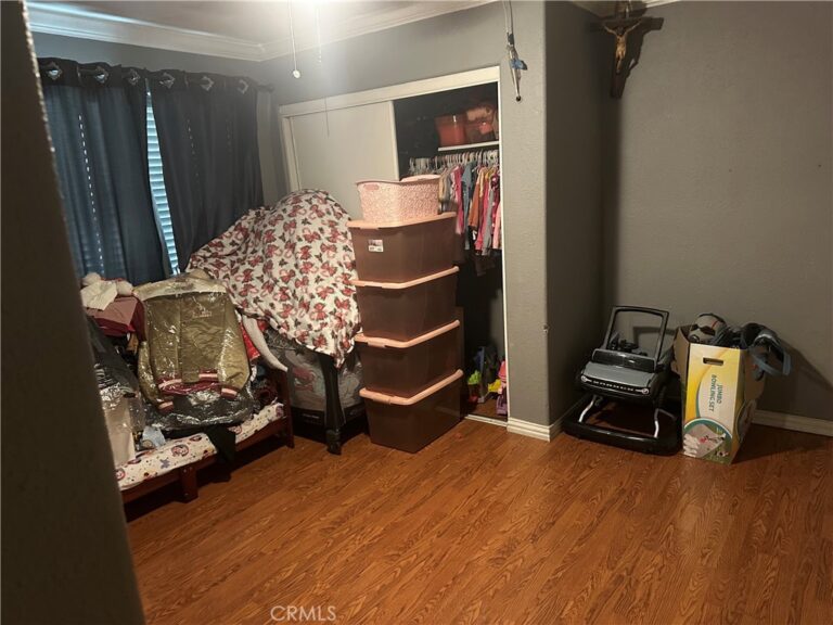 1040 S Alice, Rialto