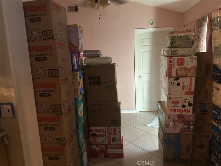 1040 S Alice, Rialto