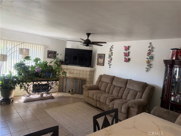 1044 Gothic Way, Pomona
