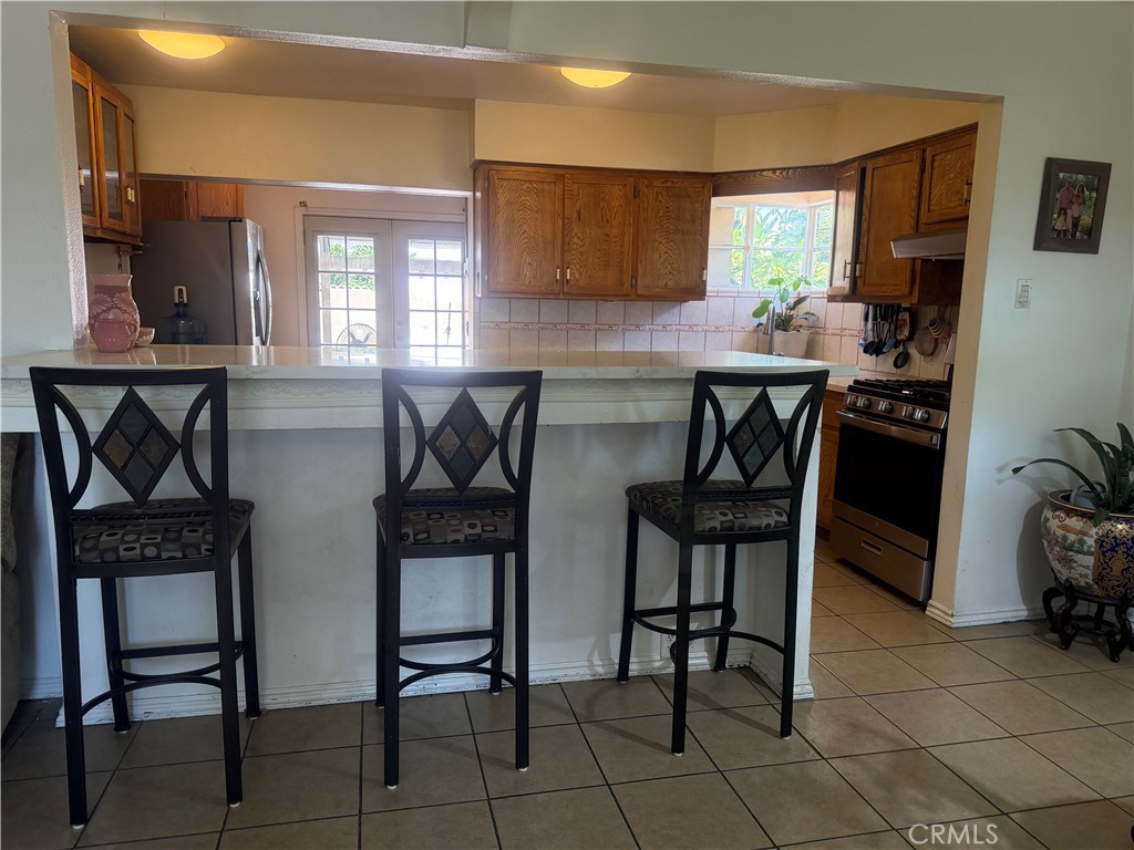 1044 Gothic Way, Pomona