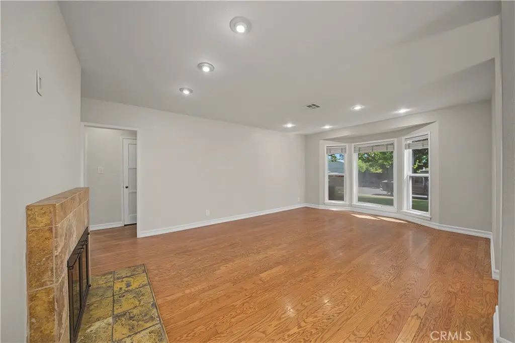 1107 E Larkwood, West Covina