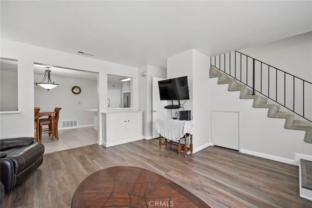 1107 W Francis Street #F, Ontario