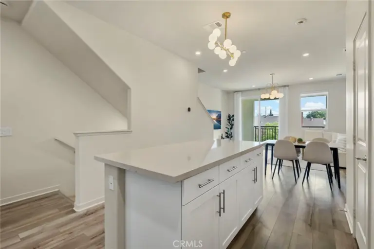 1112 Cardinal Way, Covina