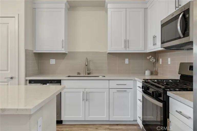1112 Cardinal Way, Covina