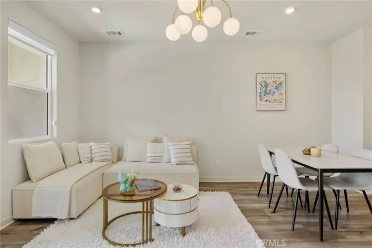 1112 Cardinal Way, Covina