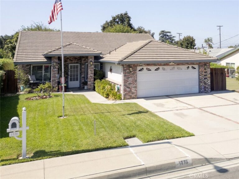 1116 E Gladstone Street, La Verne