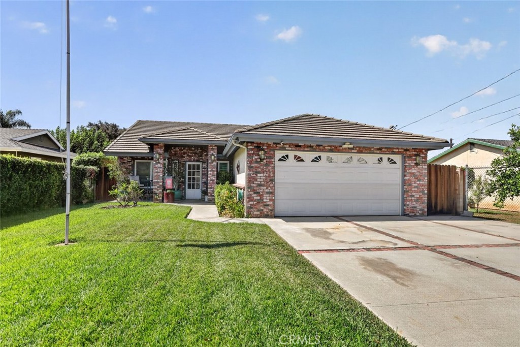 1116 E Gladstone Street, La Verne