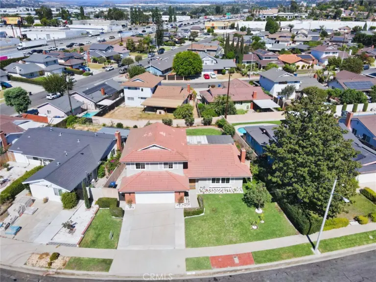 1118 Clorinda, Diamond Bar