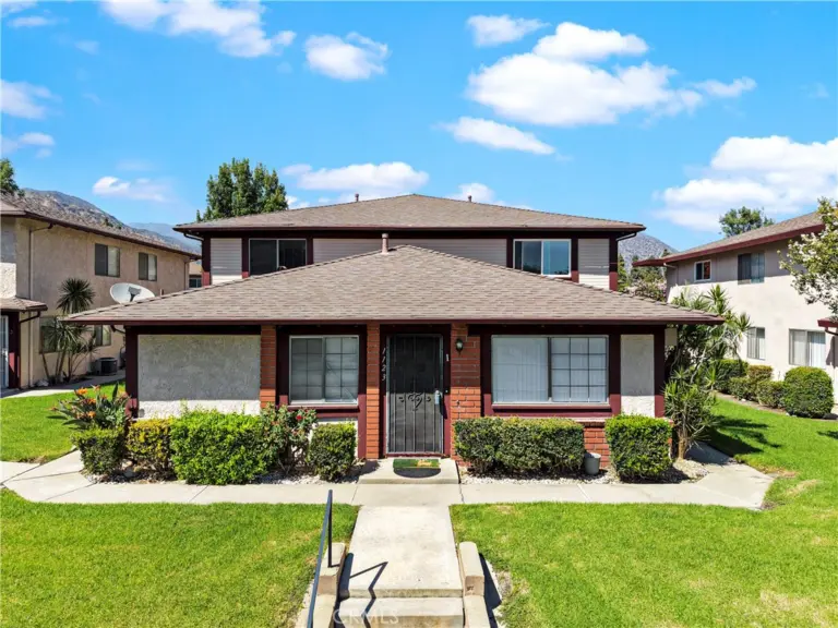 1123 W Sierra Madre Avenue #1, Azusa